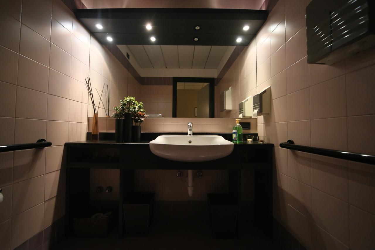 Hotel Motel Ascot Ліссоне Екстер'єр фото